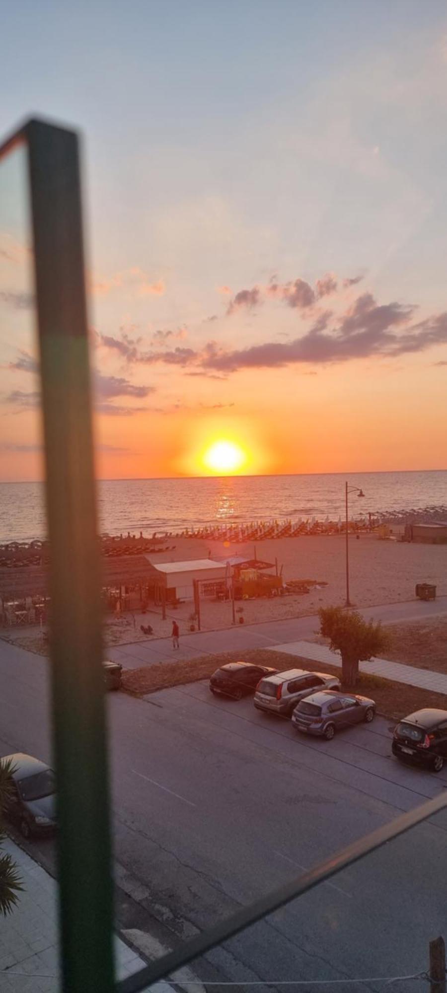 Pantheon Sea View Aparthotel Néoi Póroi Rom bilde