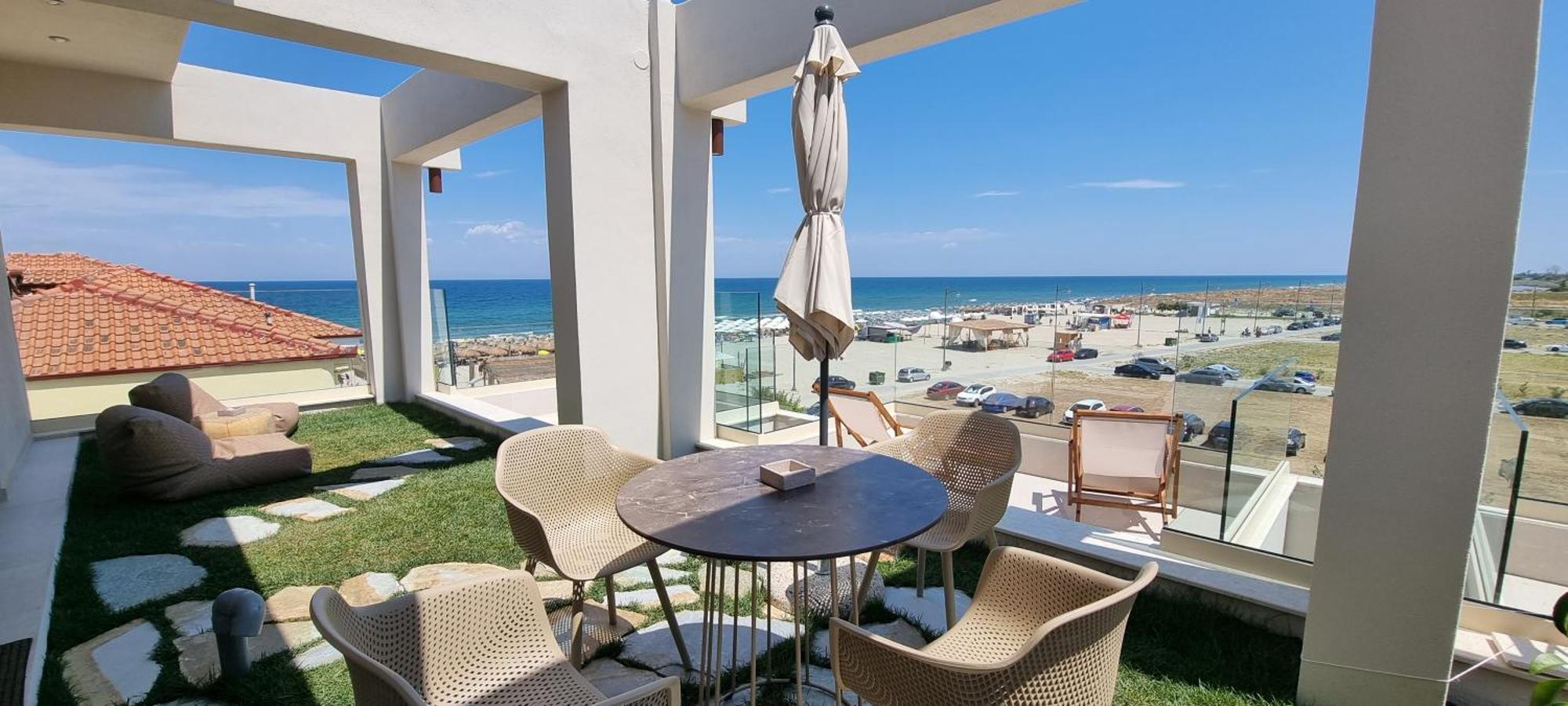 Pantheon Sea View Aparthotel Néoi Póroi Rom bilde
