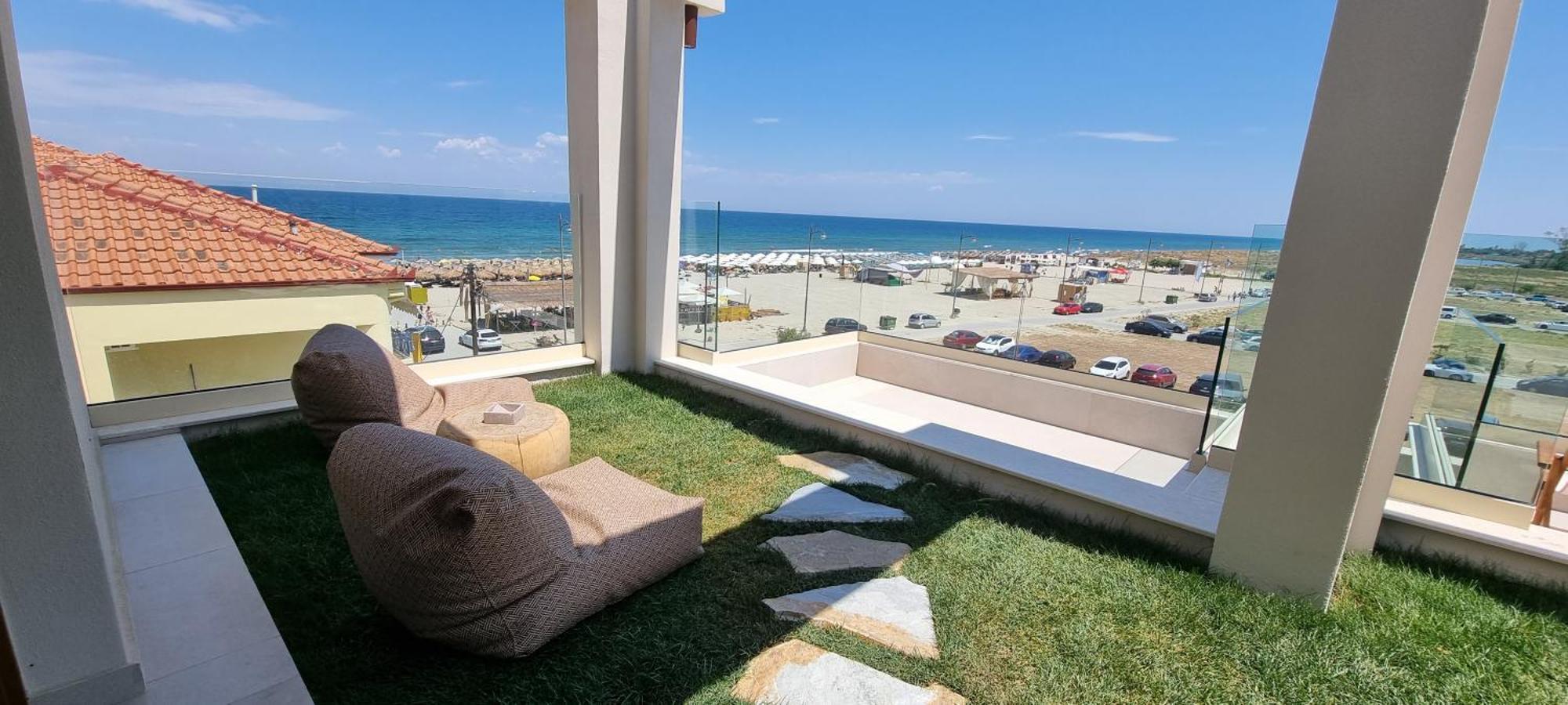 Pantheon Sea View Aparthotel Néoi Póroi Rom bilde