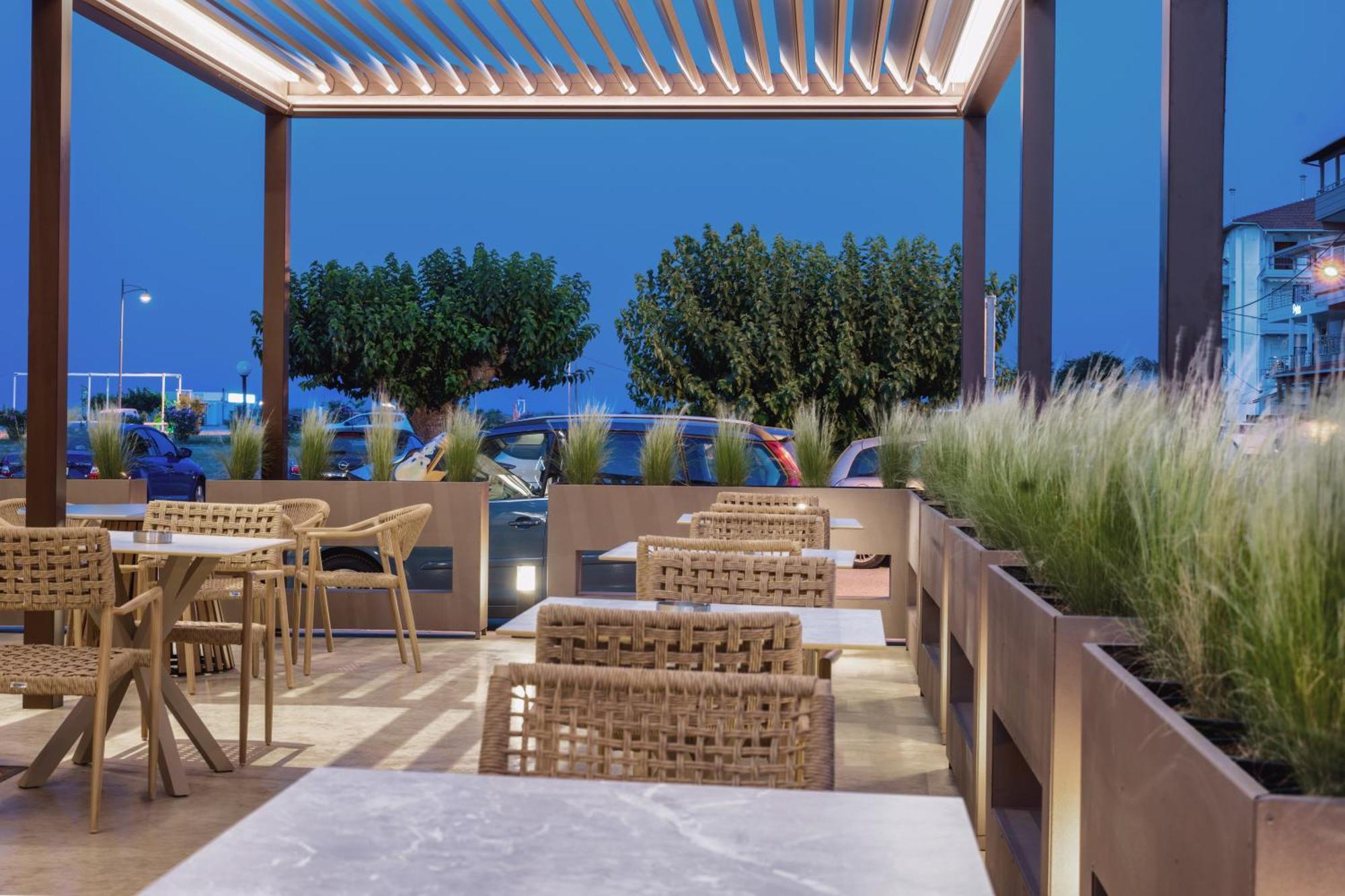 Pantheon Sea View Aparthotel Néoi Póroi Eksteriør bilde