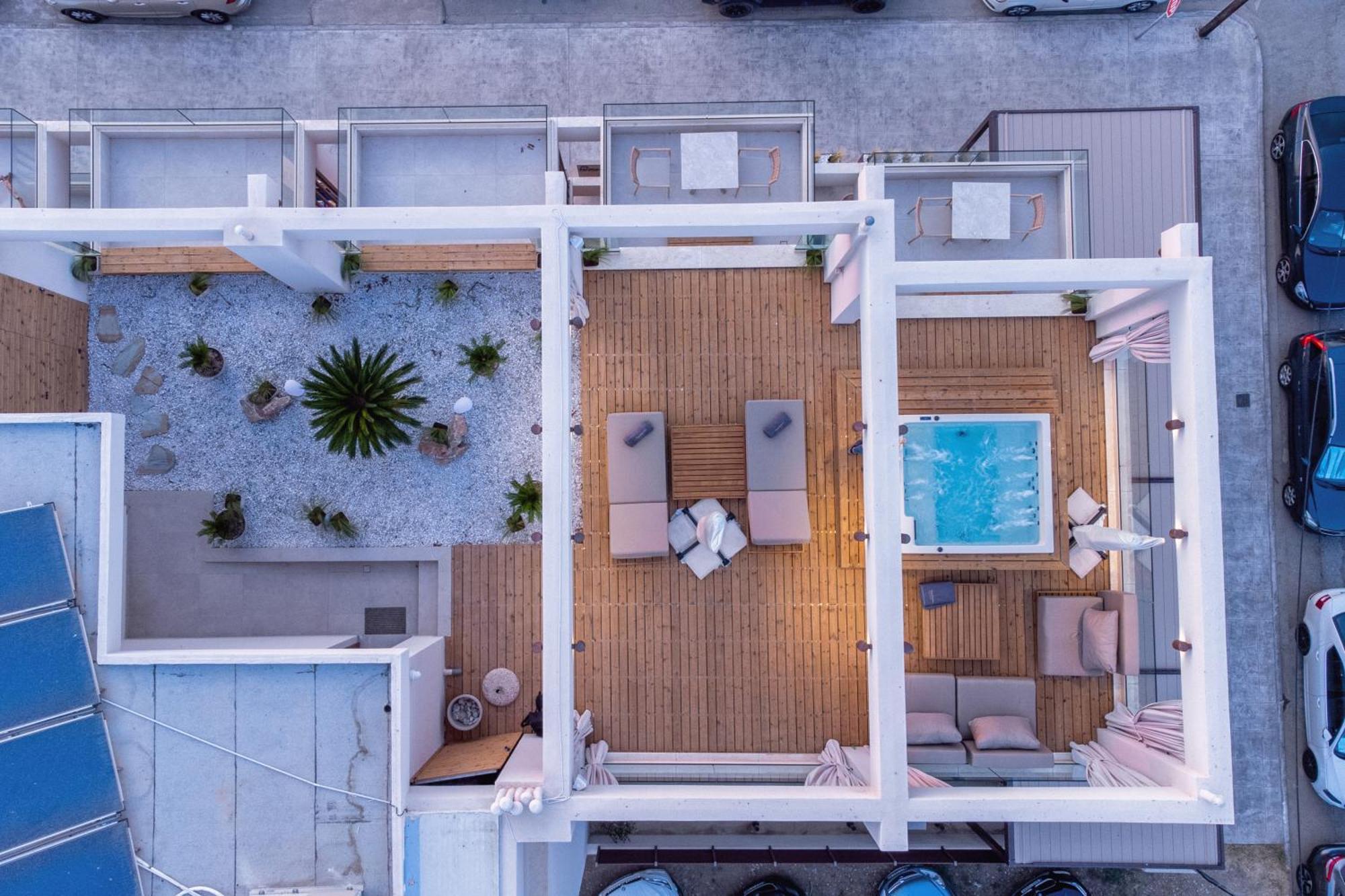 Pantheon Sea View Aparthotel Néoi Póroi Eksteriør bilde